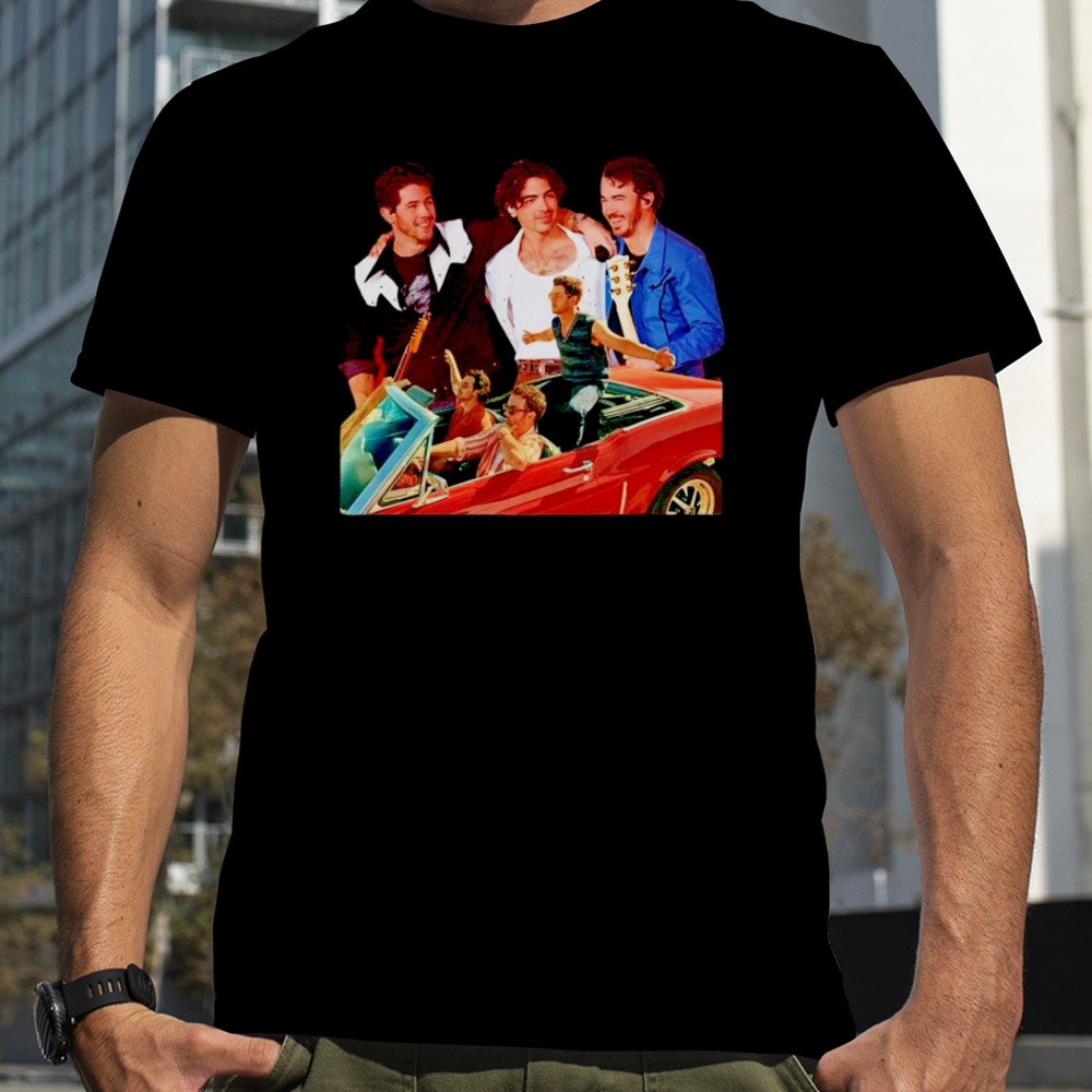 Jonas Brothers boy band shirt