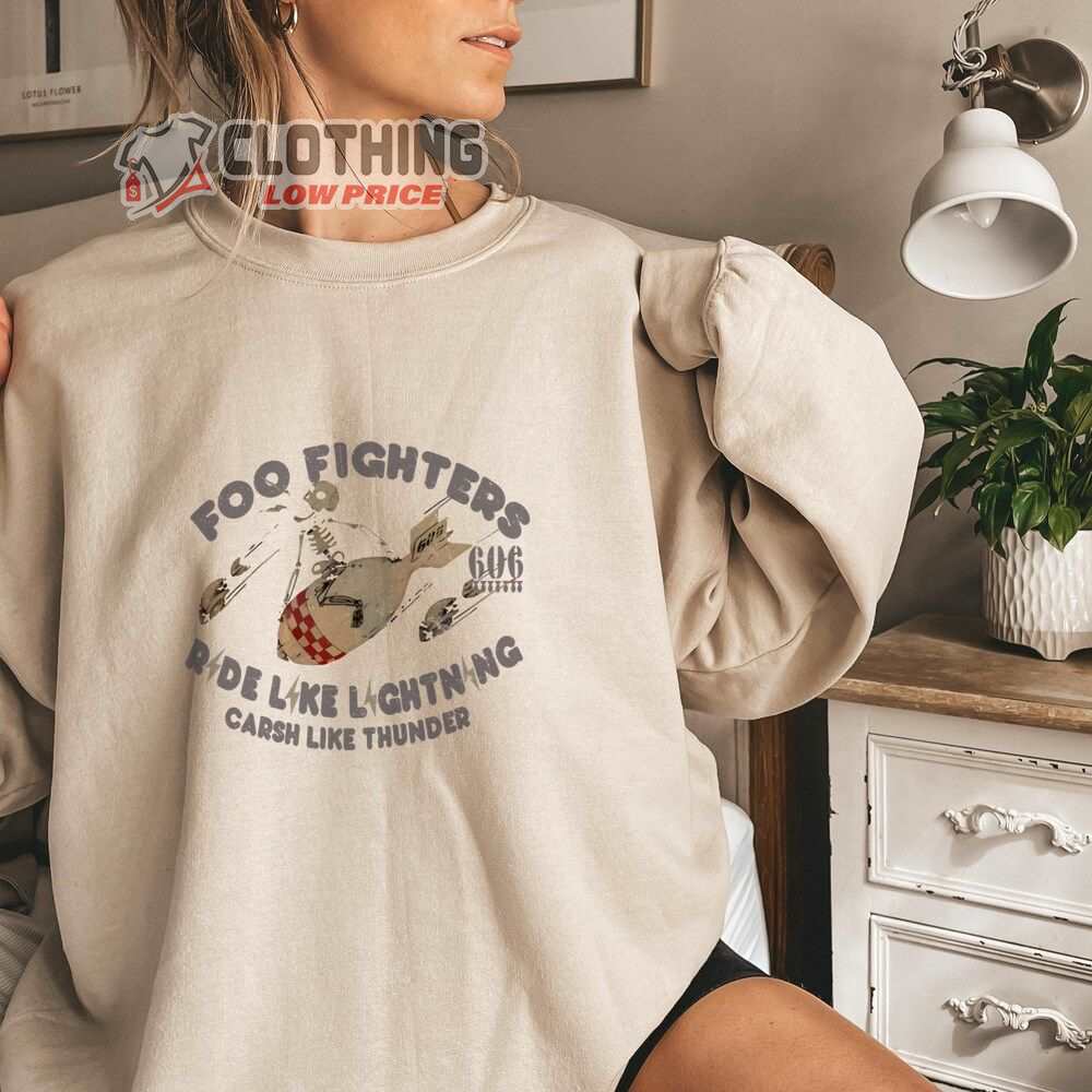 Foo Fighter Ride Like Lightning Carsh Like Thunder Merch, Vintage Foo Fighter T-Shirt