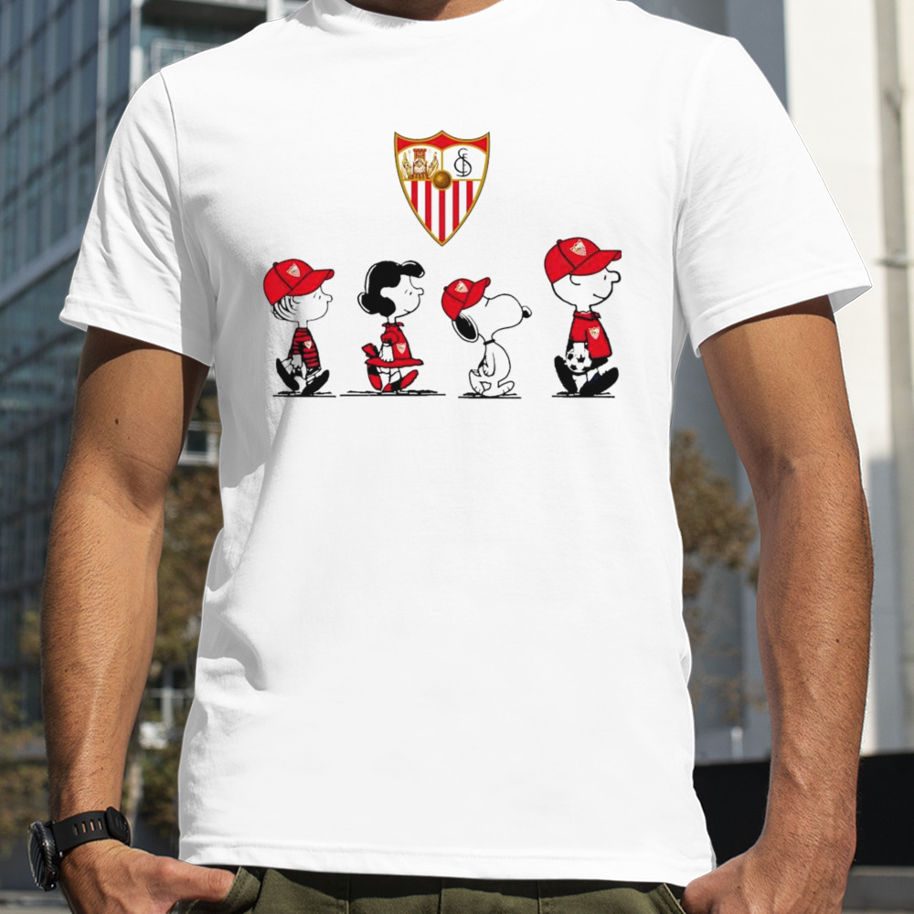 Peanuts characters Sevilla FC shirt