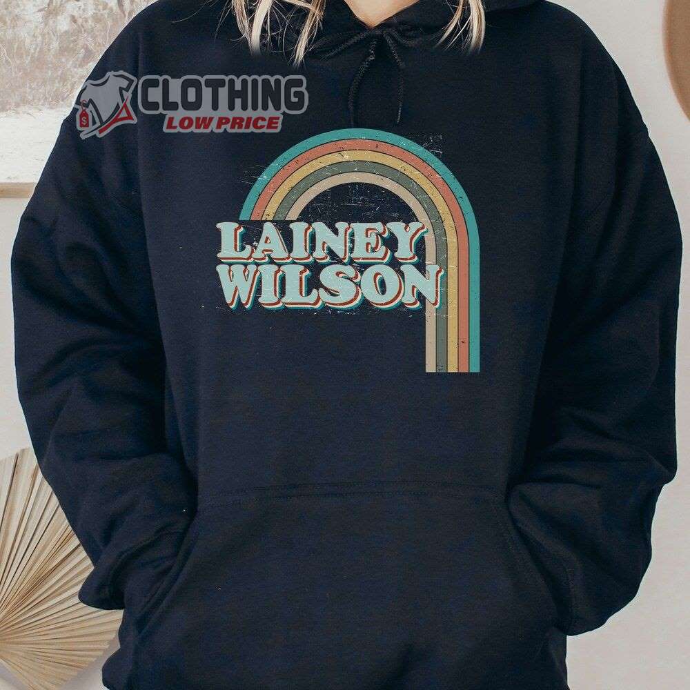 lainey wilson tour merch