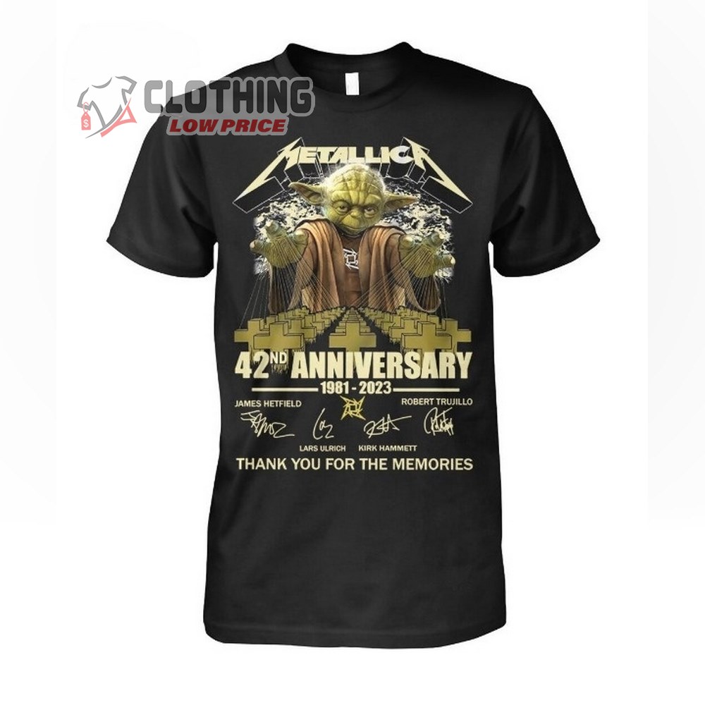 Metallica Baby Yoda 42nd Anniversary 1981-2023 Merch, Metallica Tour 2023 Thank You For The Memories Signatures T-Shirt