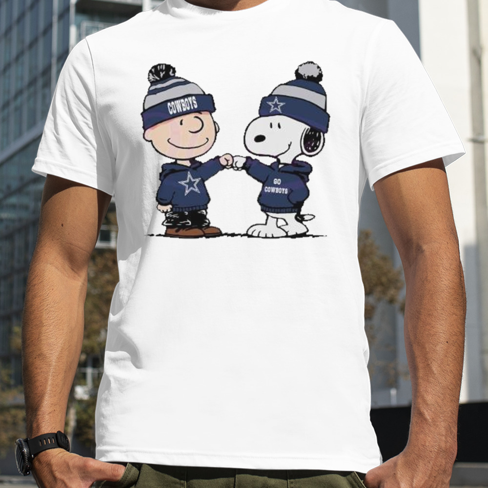 Charlie Brown And Snoopy NFL Dallas Cowboys Football Go Cowboys Cartoon t-shirt