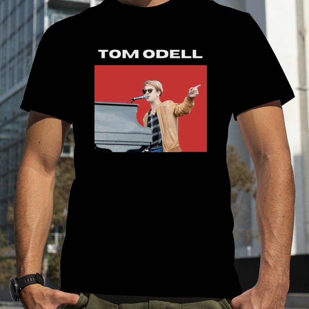 Tom Odell Singing shirt