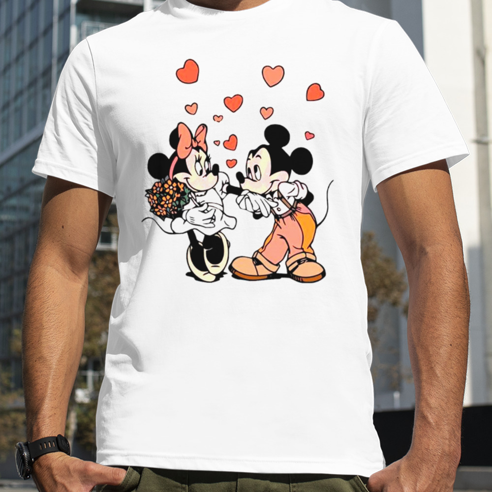 Disney mickey and Minnie love Valentine shirt