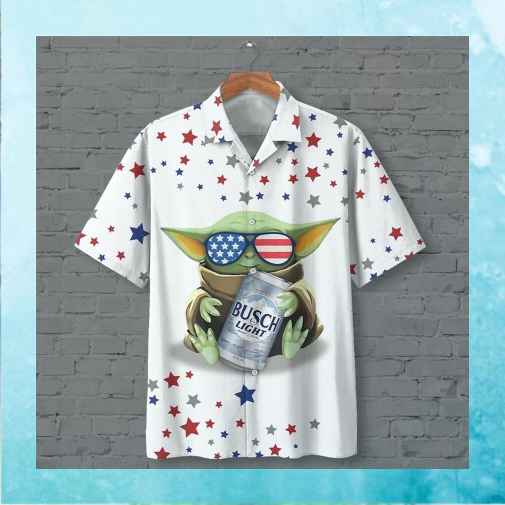 HOT Baby Yoda Hugs Busch Light Beer Hawaiian Shirt - Limotees