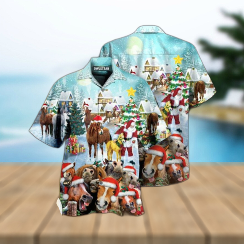 Horse Loves Christmas Very Happy Limited Hawaiian Shirt - Limotees