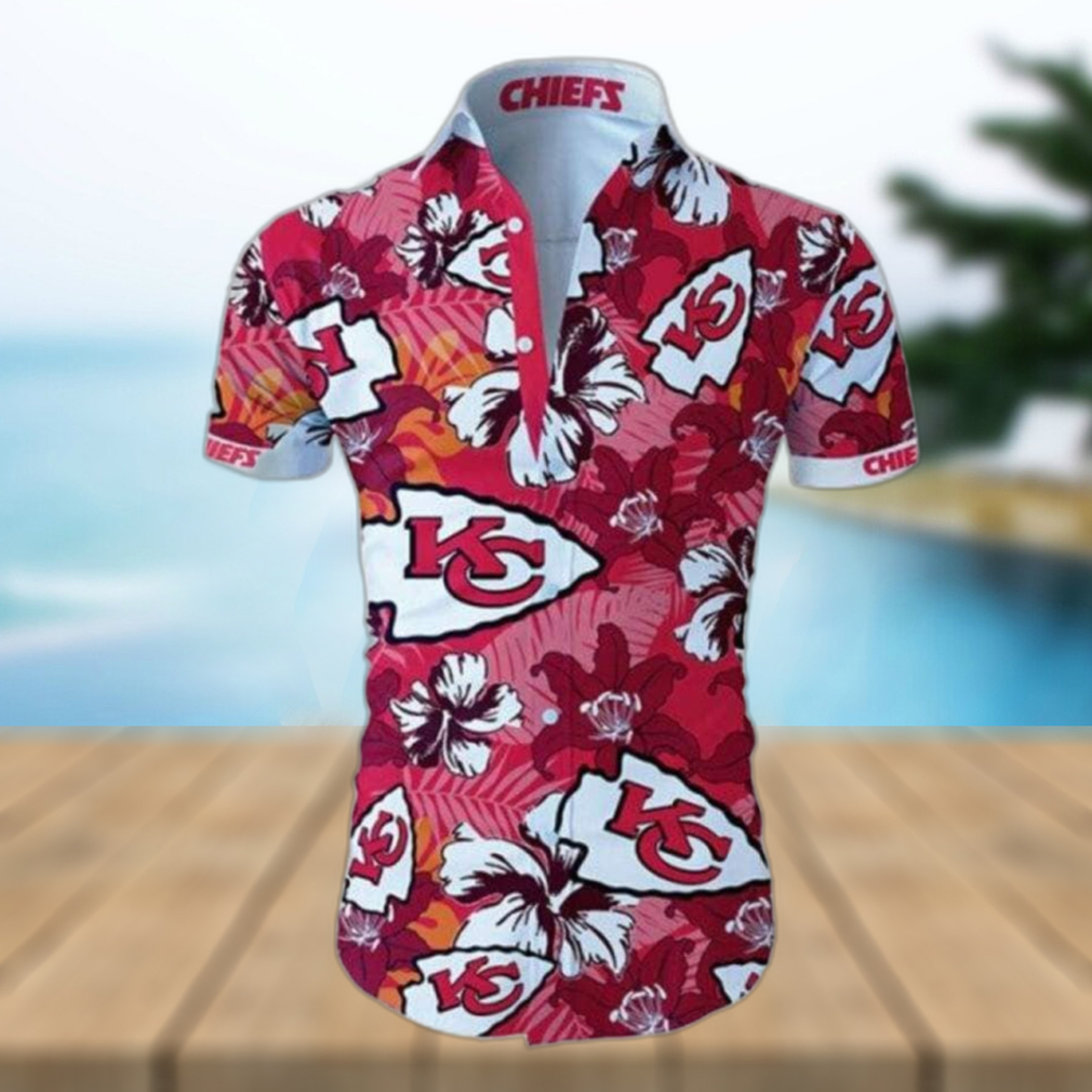 Kansas City Chiefs Hawaiian Shirt Tropical Flower Pattern - Limotees