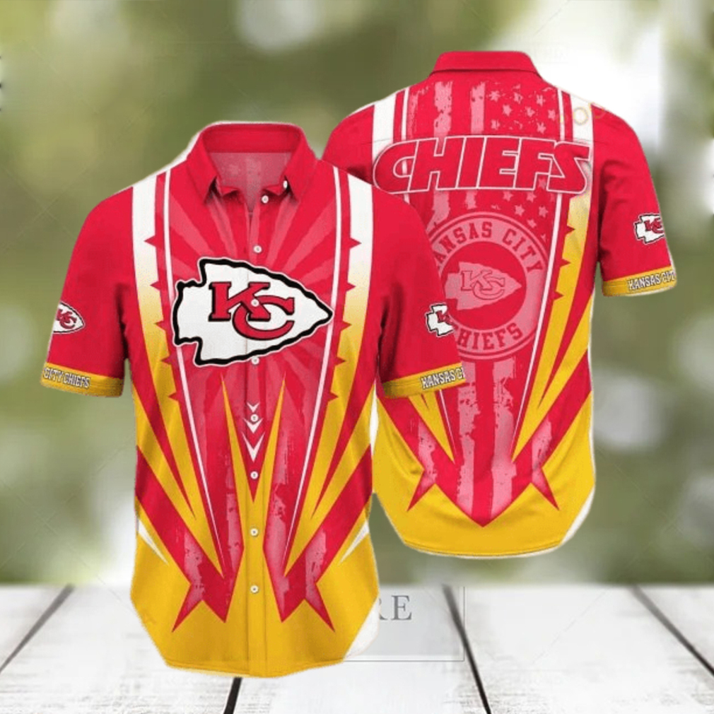 Kansas City Chiefs NFL Logo Hawaiian Shirt - Limotees