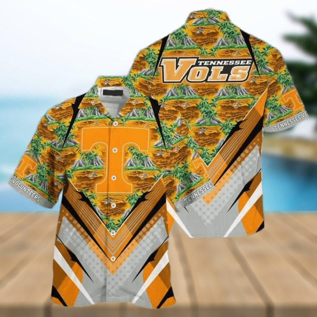 NCAA Tennessee Volunteers Hawaiian Shirt Palm Trees And Mountains Beach Lovers Gift - Limotees