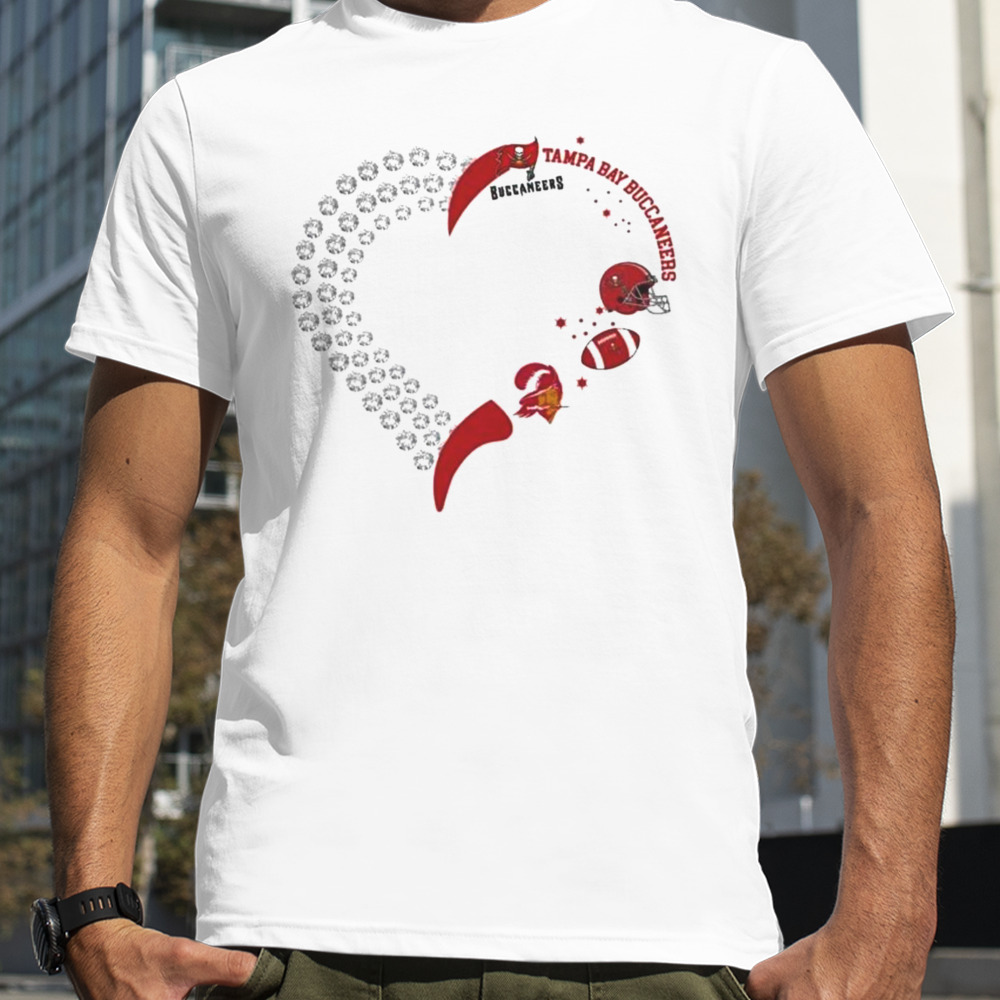 Tampa Bay Buccaneers Football Heart Helmet Logo Gift T-shirt