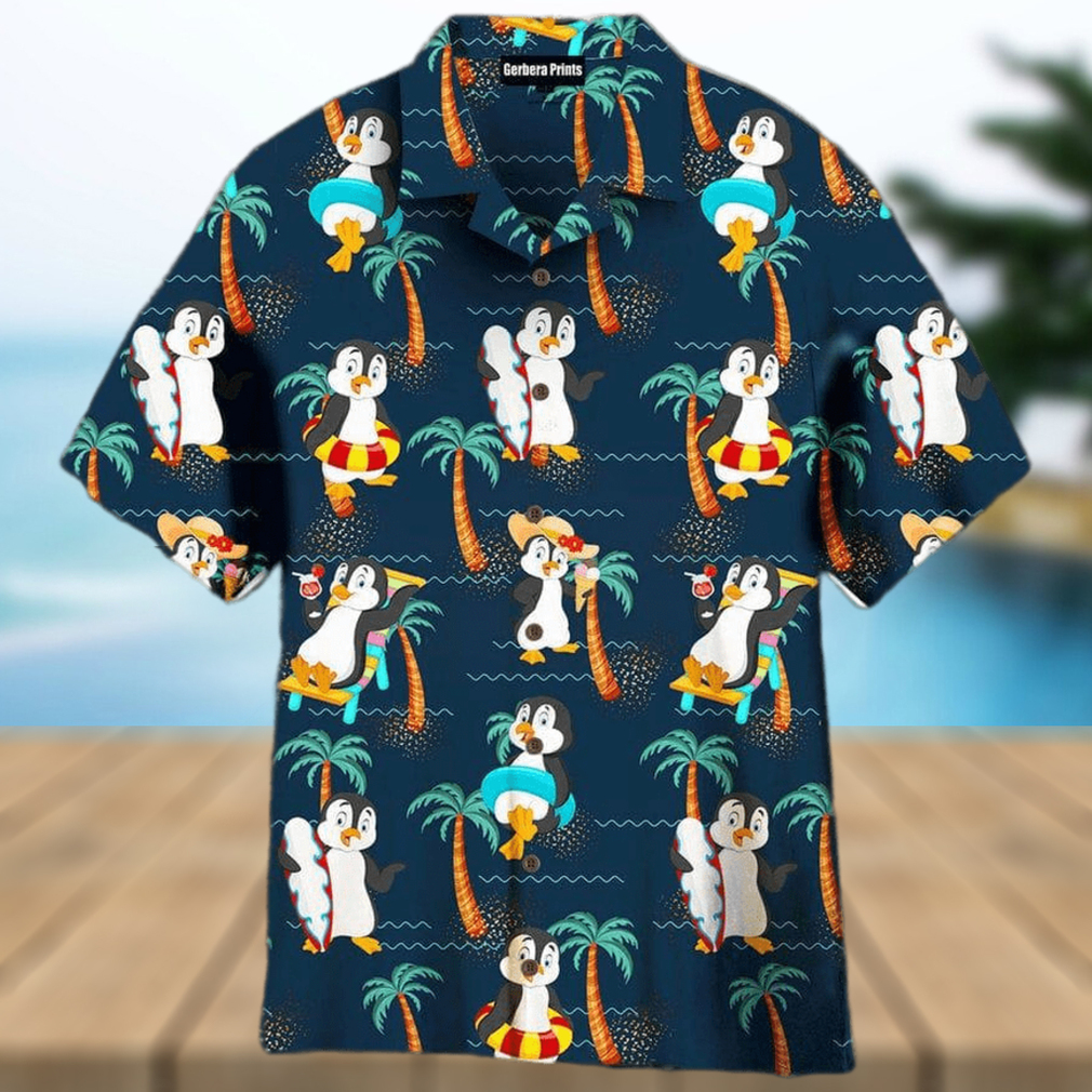 Penguin On Summer Vacation Coconut Palm Trees Pattern Aloha 3D Hawaiian Shirt For Men And Women - Limotees