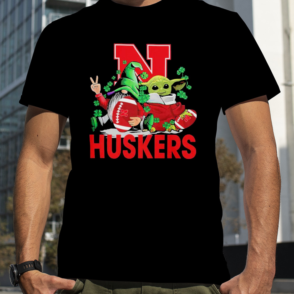 St.Patrick’s Day Gnome And Baby Yoda Nebraska Huskers Shirt