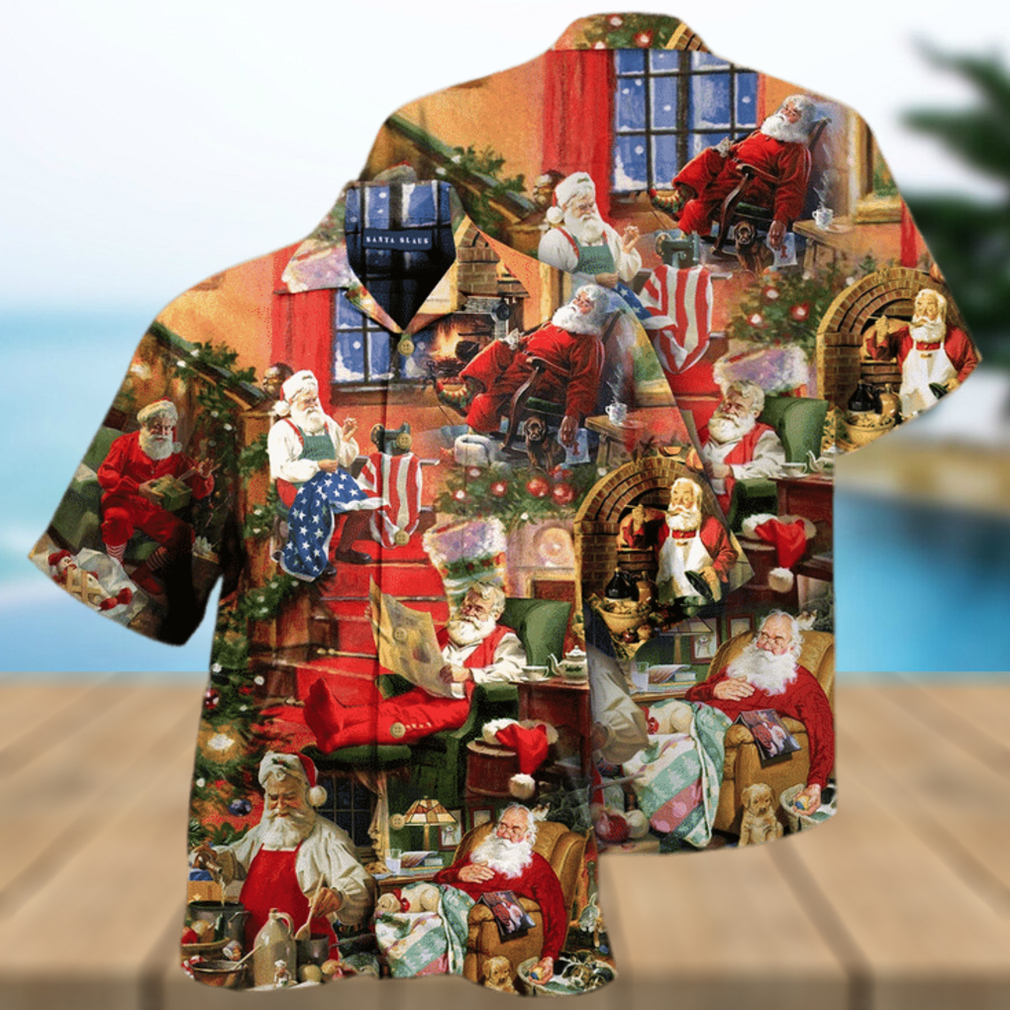 Santa Claus In Daily Life Hawaiian Shirt - Limotees