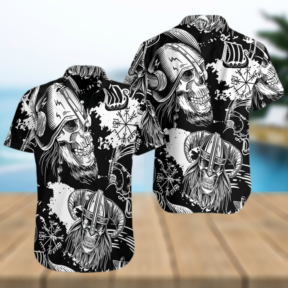 Seamless Pattern Skull In Viking Helmets Hawaiian Shirt - Limotees