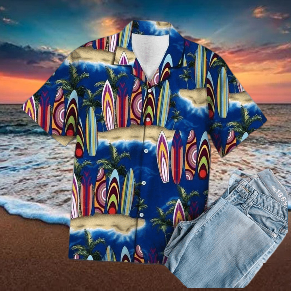 Surfboard deals hawaiian shirt