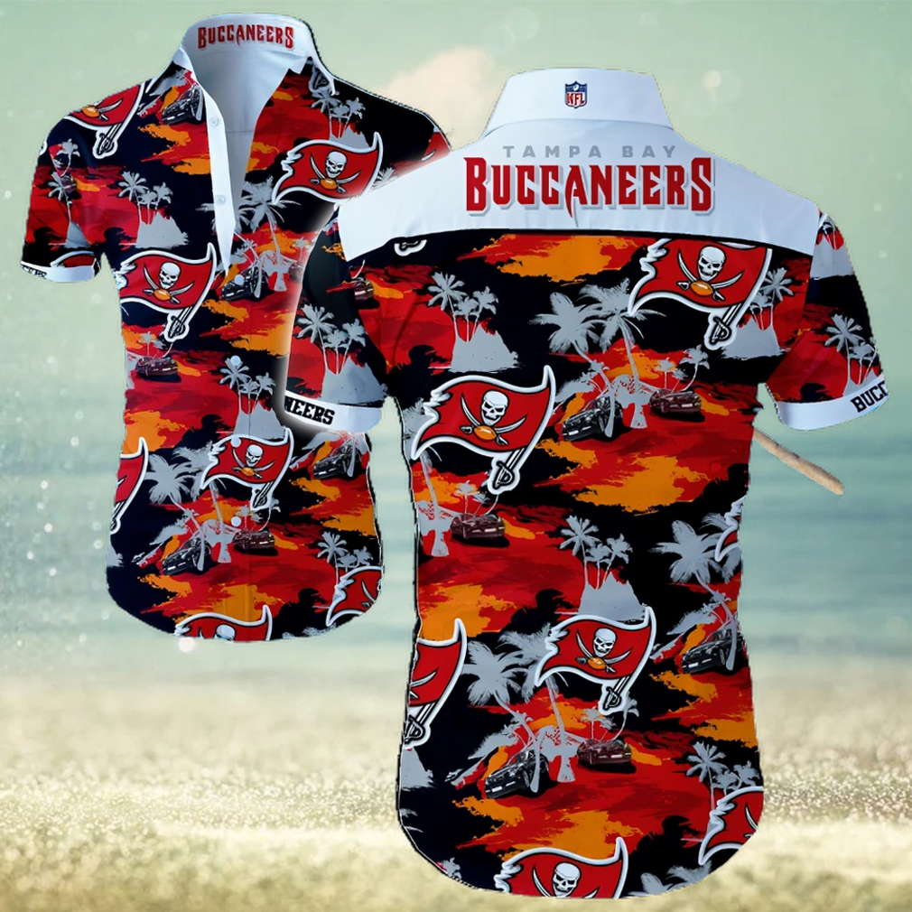 Tampa Bay Buccaneers Logo Hawaiian Summer Beach Shirt Full Print - Limotees