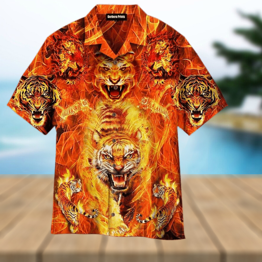 Tiger Playing With Fire Flame Pattern Aloha 3D Hawaiian Shirt Gift For Men And Women - Limotees