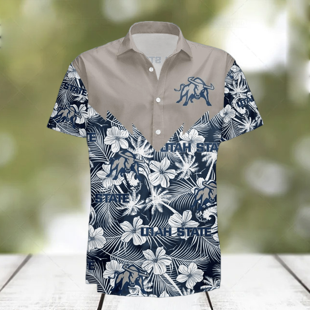 Utah State Aggies 3D Hawaiian Shirt Tropical Seamless NCAA - Limotees