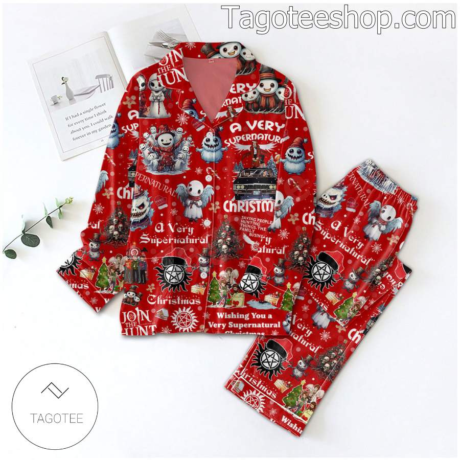 A Very Supernatural Christmas Men Women's Pajamas Set