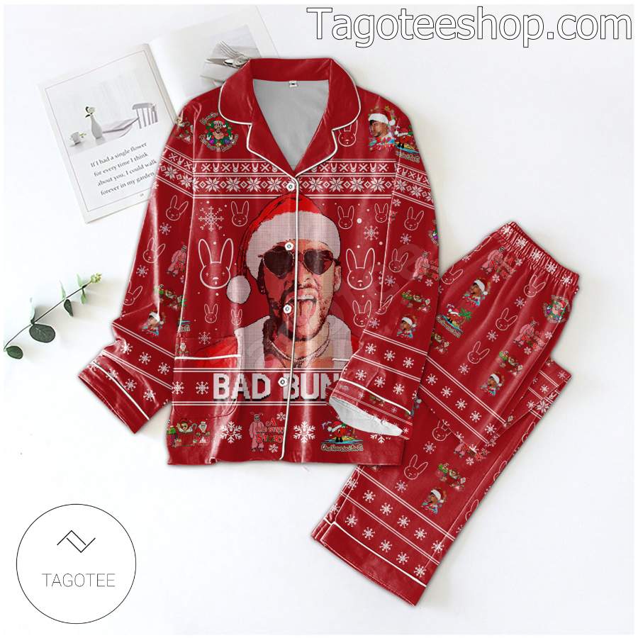 Bad Bunny Christmas Men Women's Pajamas Set