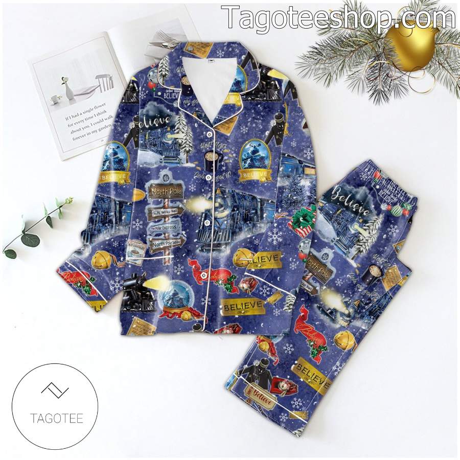 Believe Christmas Pattern Men Women's Pajamas Set