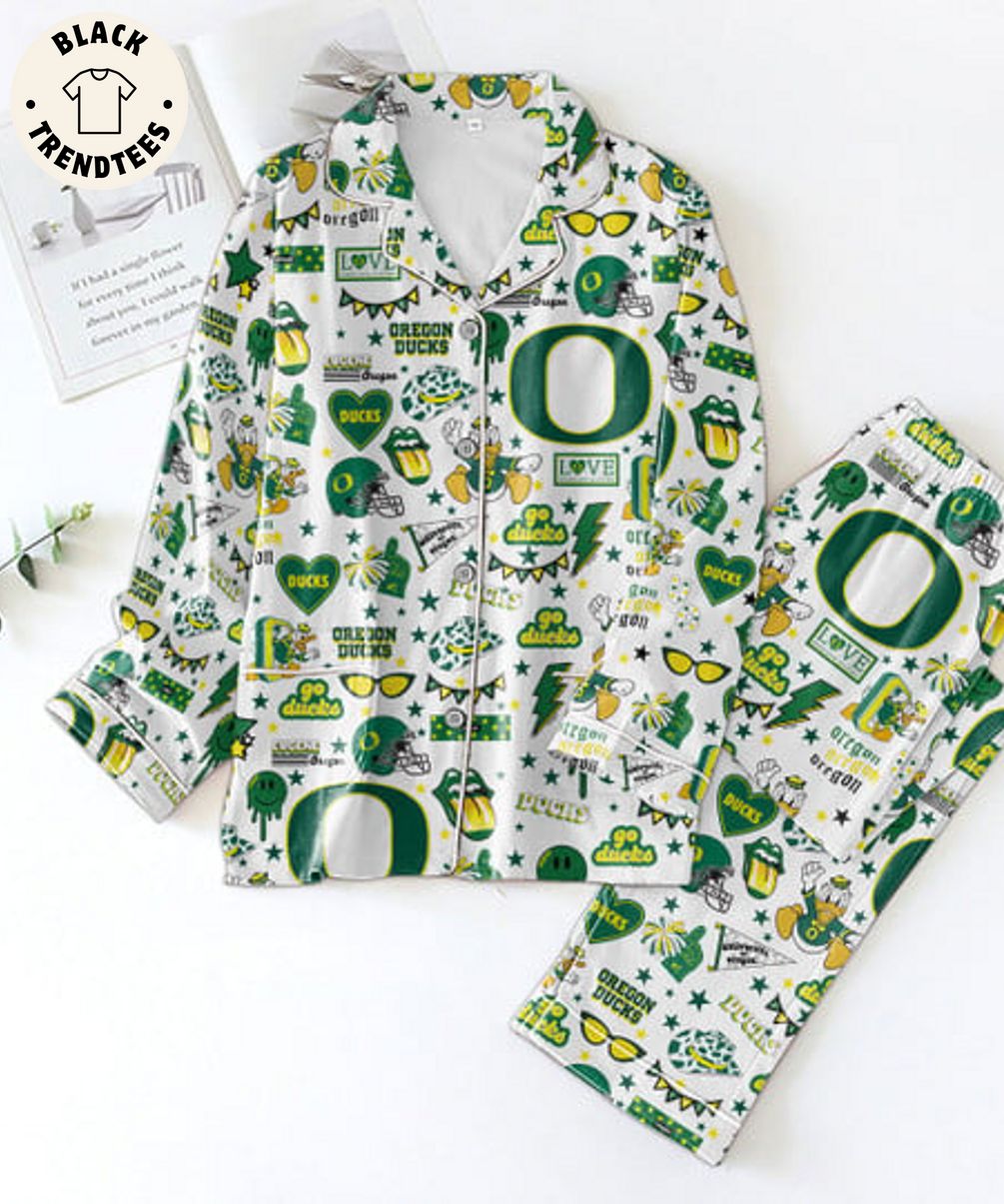 PREMIUM Oregon Ducks University Oregon Eugene Lips Design White Pijamas Set