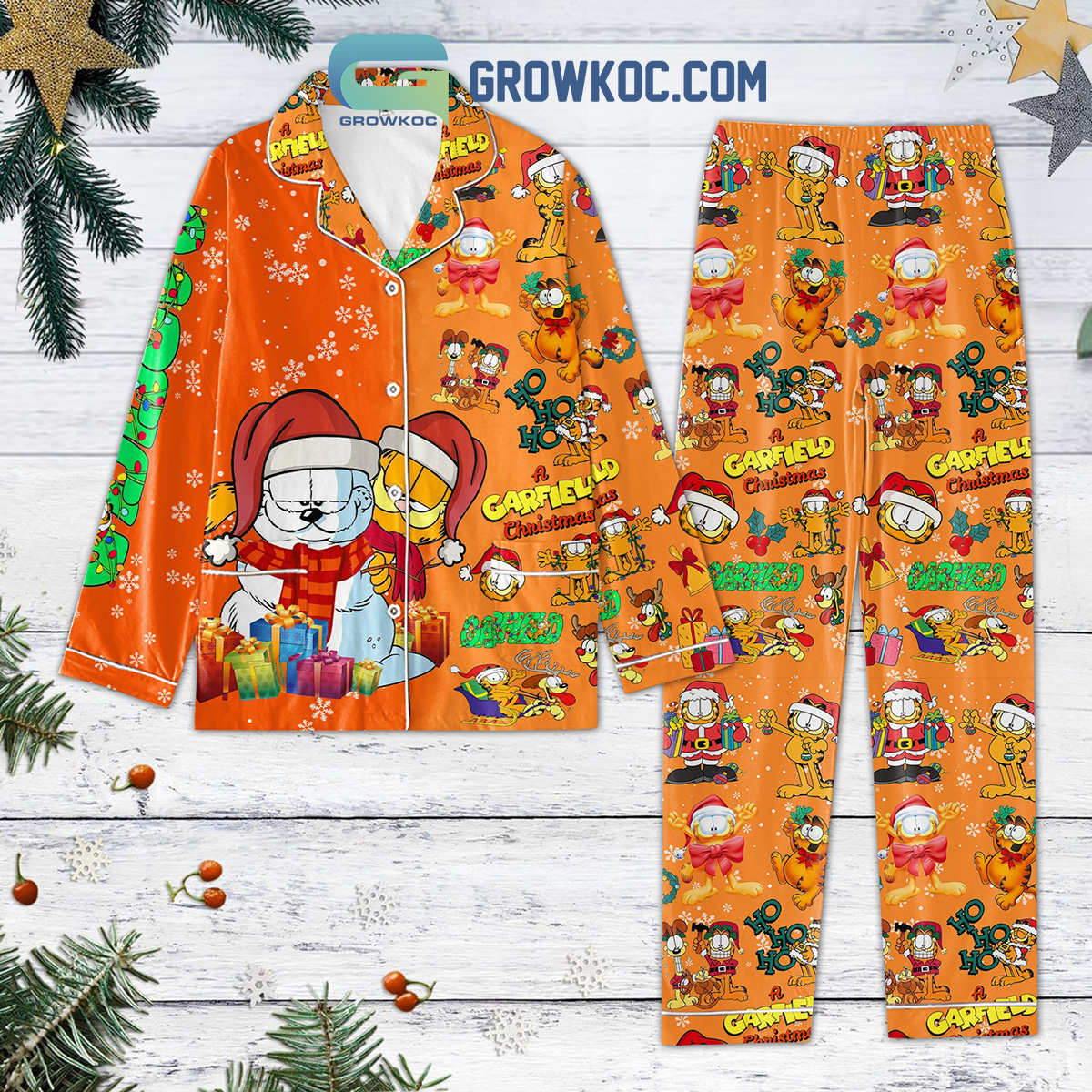 A Garfield Christmas Pajamas Set