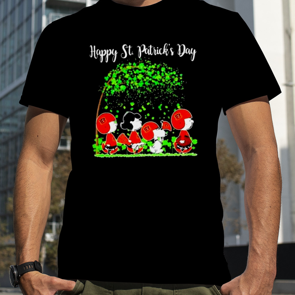 Snoopy Peanuts Cincinnati Bengals Nfl Happy St.patrick’s Day 2024 T-shirt