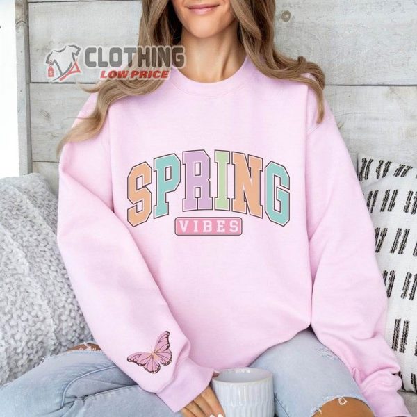 Trendy Spring Sweatshirt, Butterfly Shirt, Mama Sweatshirt, Mommy Shirt, Gift For Friend, Trendy Shirt, Gift For Her