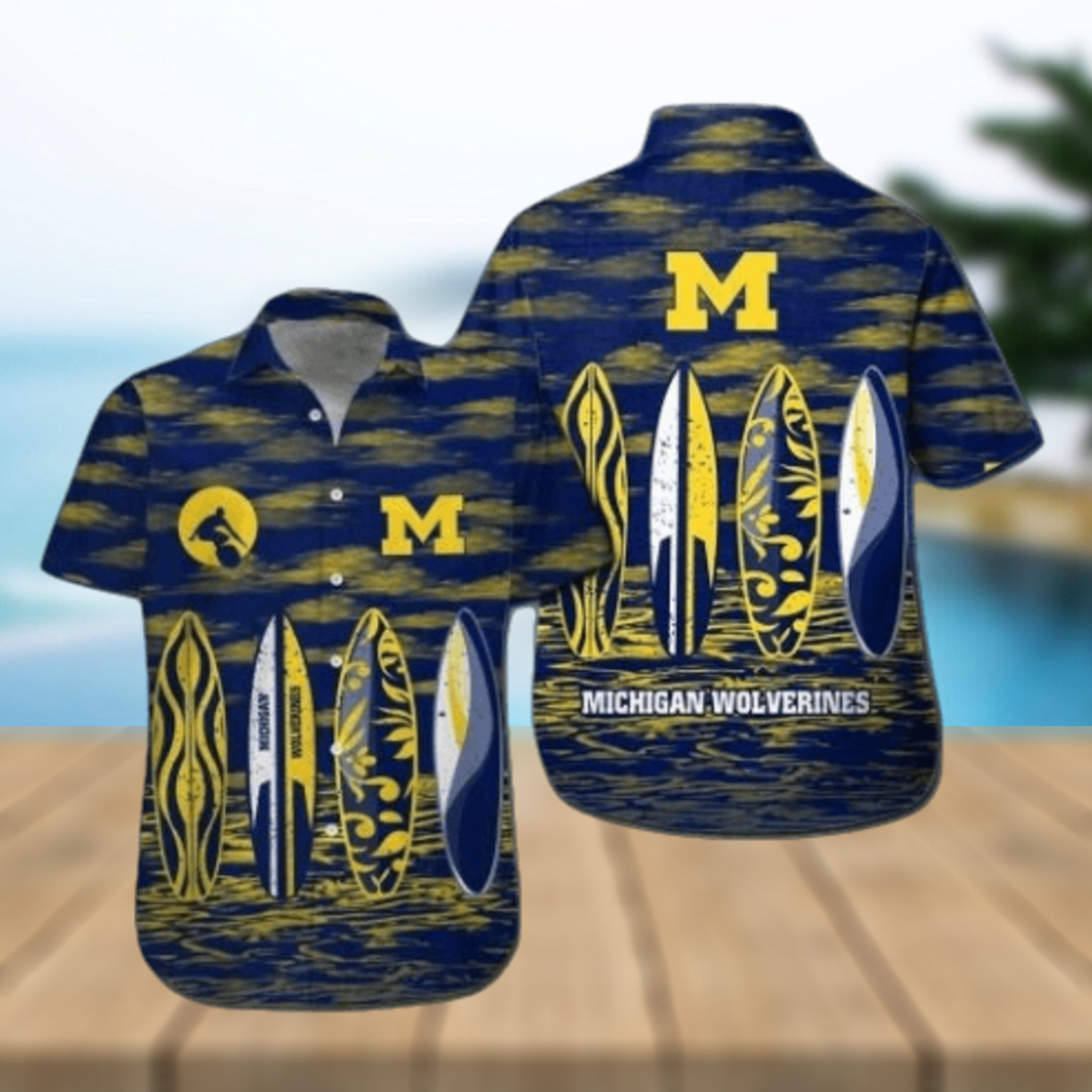 Michigan Wolverines Short Sleeve Button Up Tropical Hawaiian Shirt VER020 - Limotees