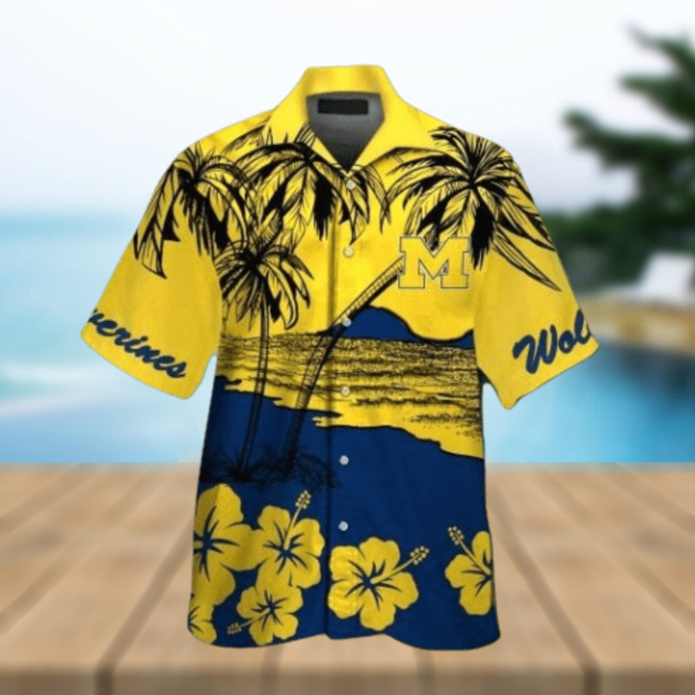 Michigan Wolverines Short Sleeve Button Up Tropical Hawaiian Shirt VER021 - Limotees