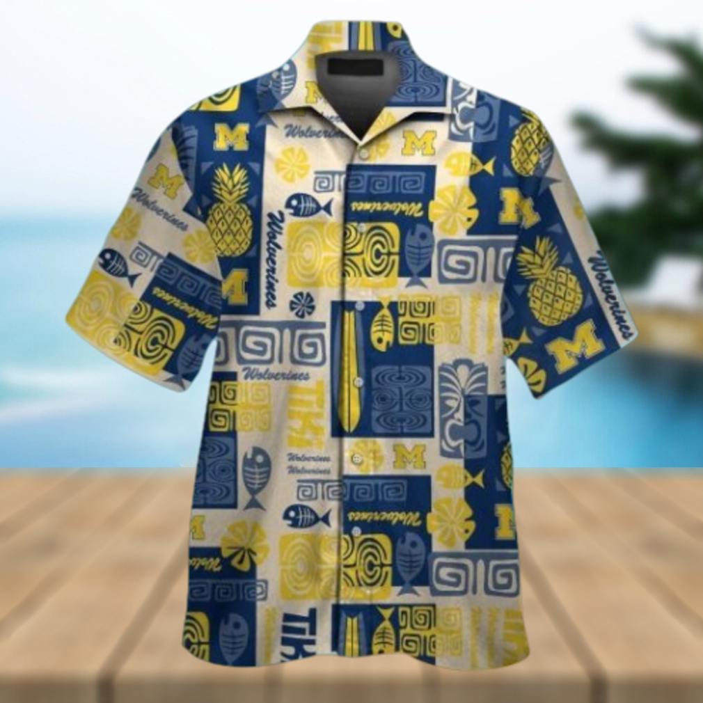 Michigan Wolverines Short Sleeve Button Up Tropical Hawaiian Shirt VER025 - Limotees