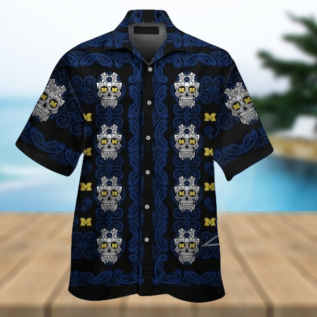 Michigan Wolverinesskull Short Sleeve Button Up Tropical Hawaiian Shirt - Limotees