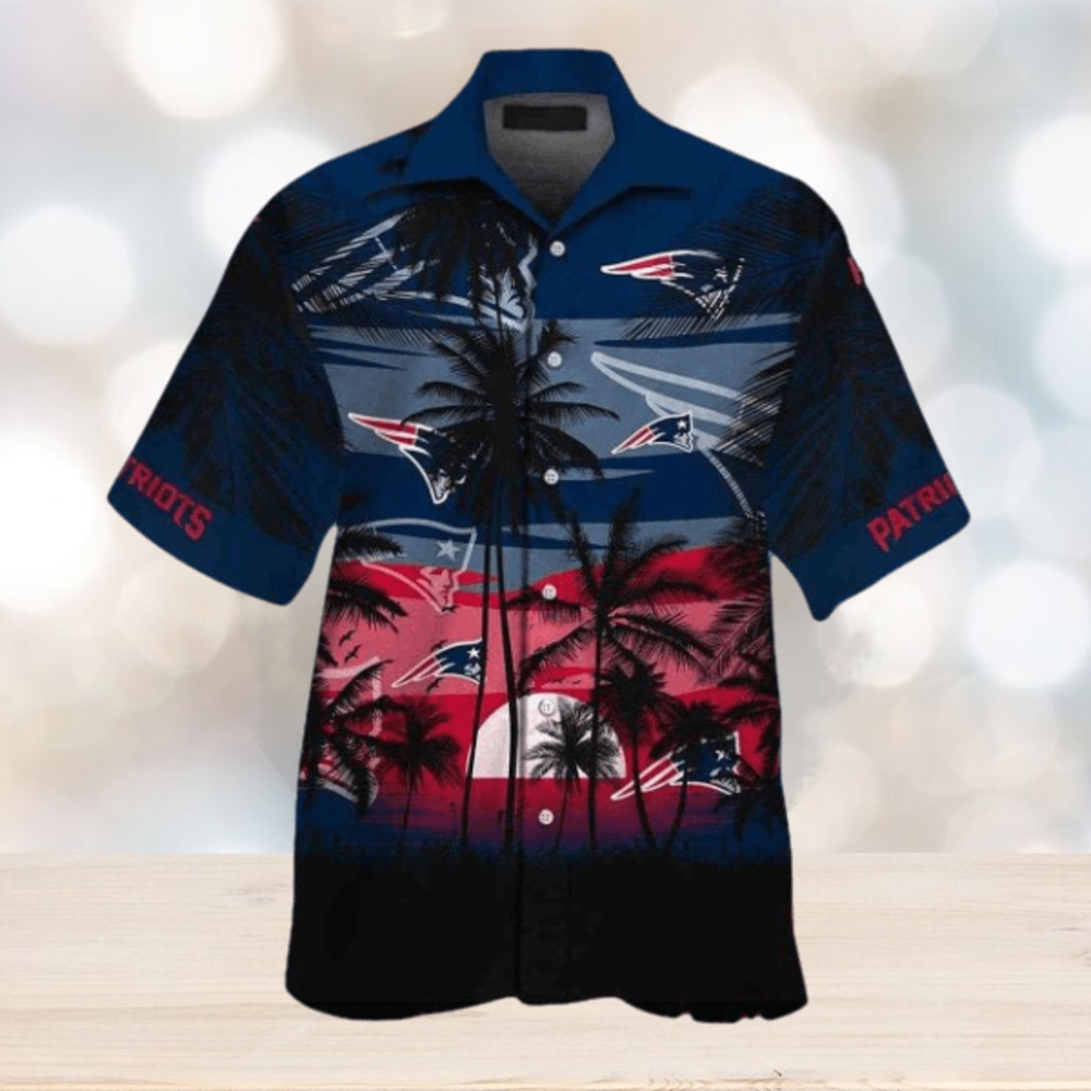 Palm Tree Sunset Trendy New England Patriots Hawaiian Shirt - Limotees