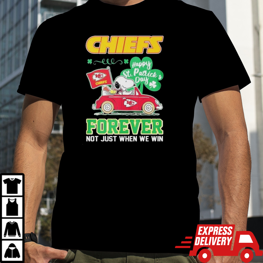 Snoopy and Woodstock driving car Chiefs Happy St Patrick’s Day forever shirt