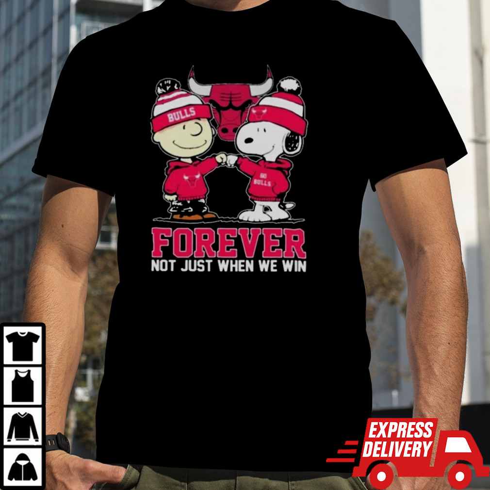 Peanuts Snoopy And Charlie Brown Friends Chicago Bulls Forever Not Just When We Win T-shirt