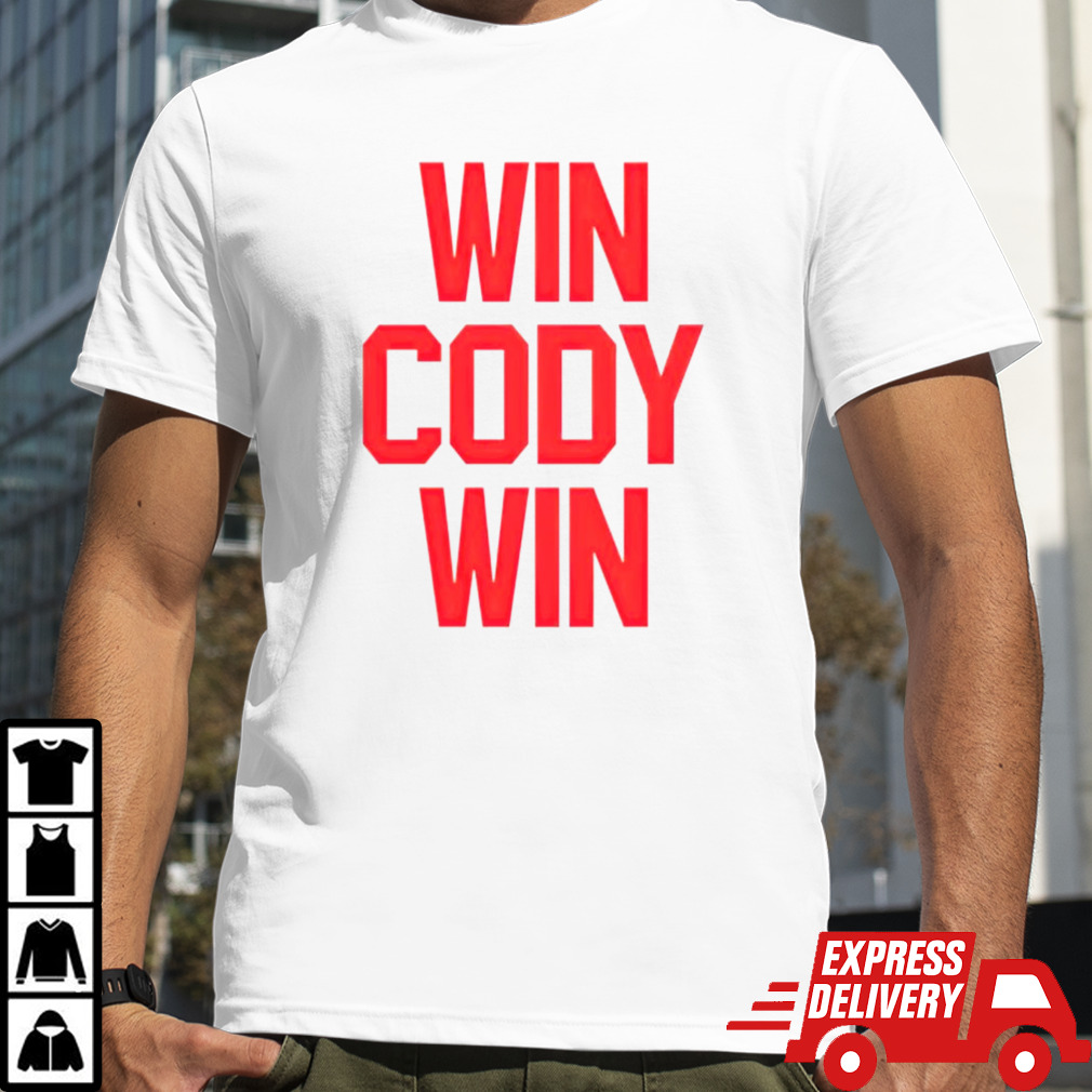 Mark Henry wearing win Cody win shirt