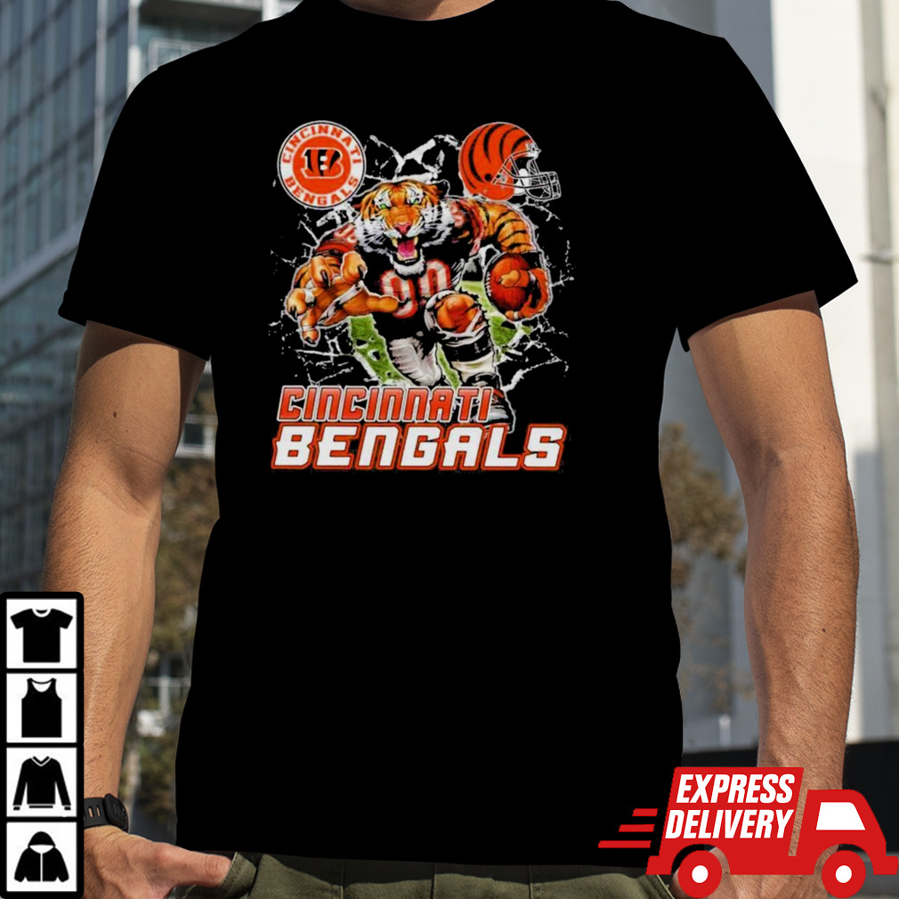 Mascot Breaking Through Wall Cincinnati Bengals Vintage Shirt