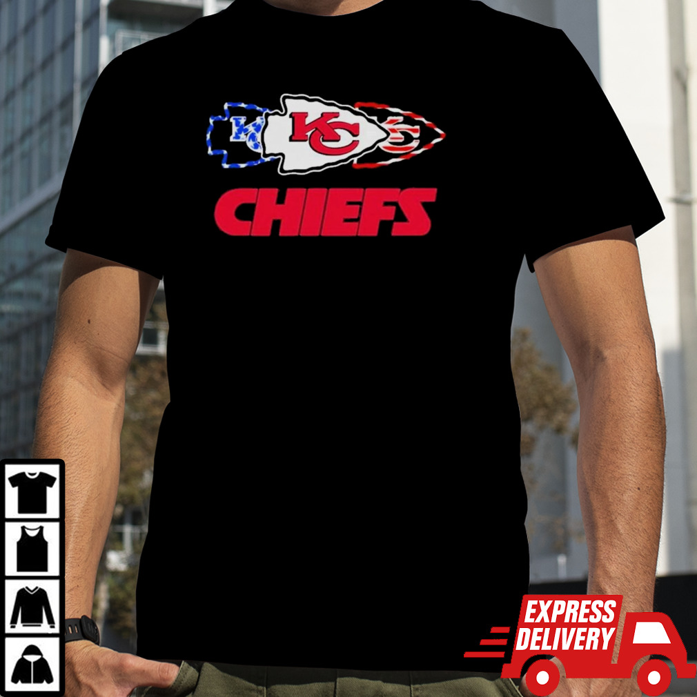 Kansas City Chiefs American Flag Celebrating 4th Of July T-Shirt