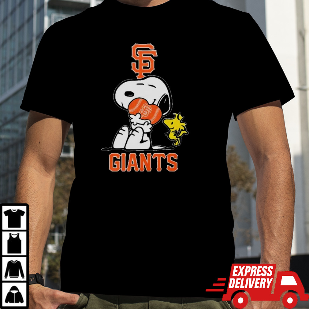 Snoopy Hug Heart San Francisco Giants Baseball shirt